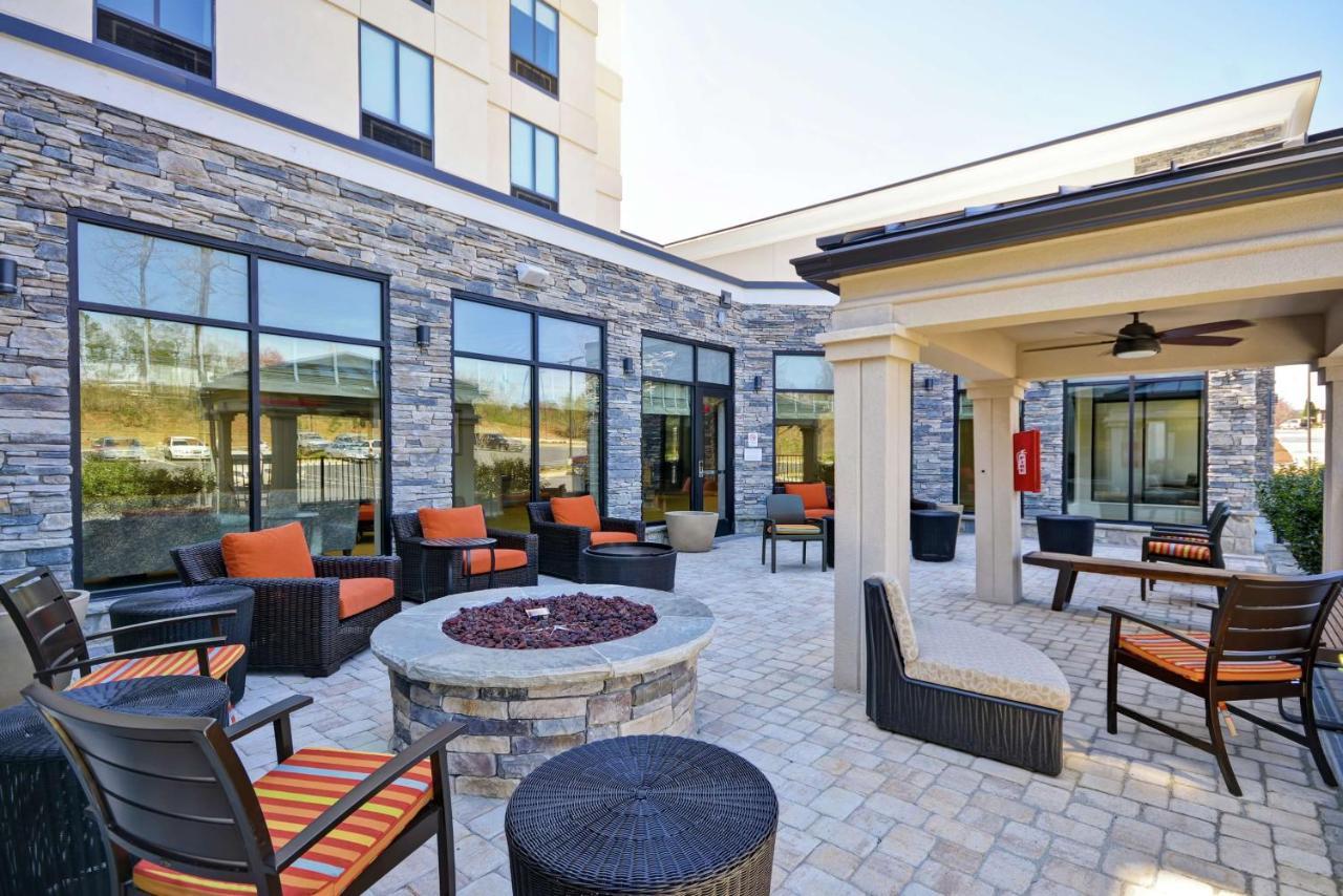 Hilton Garden Inn Gastonia Bagian luar foto
