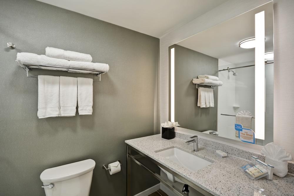 Hilton Garden Inn Gastonia Bagian luar foto