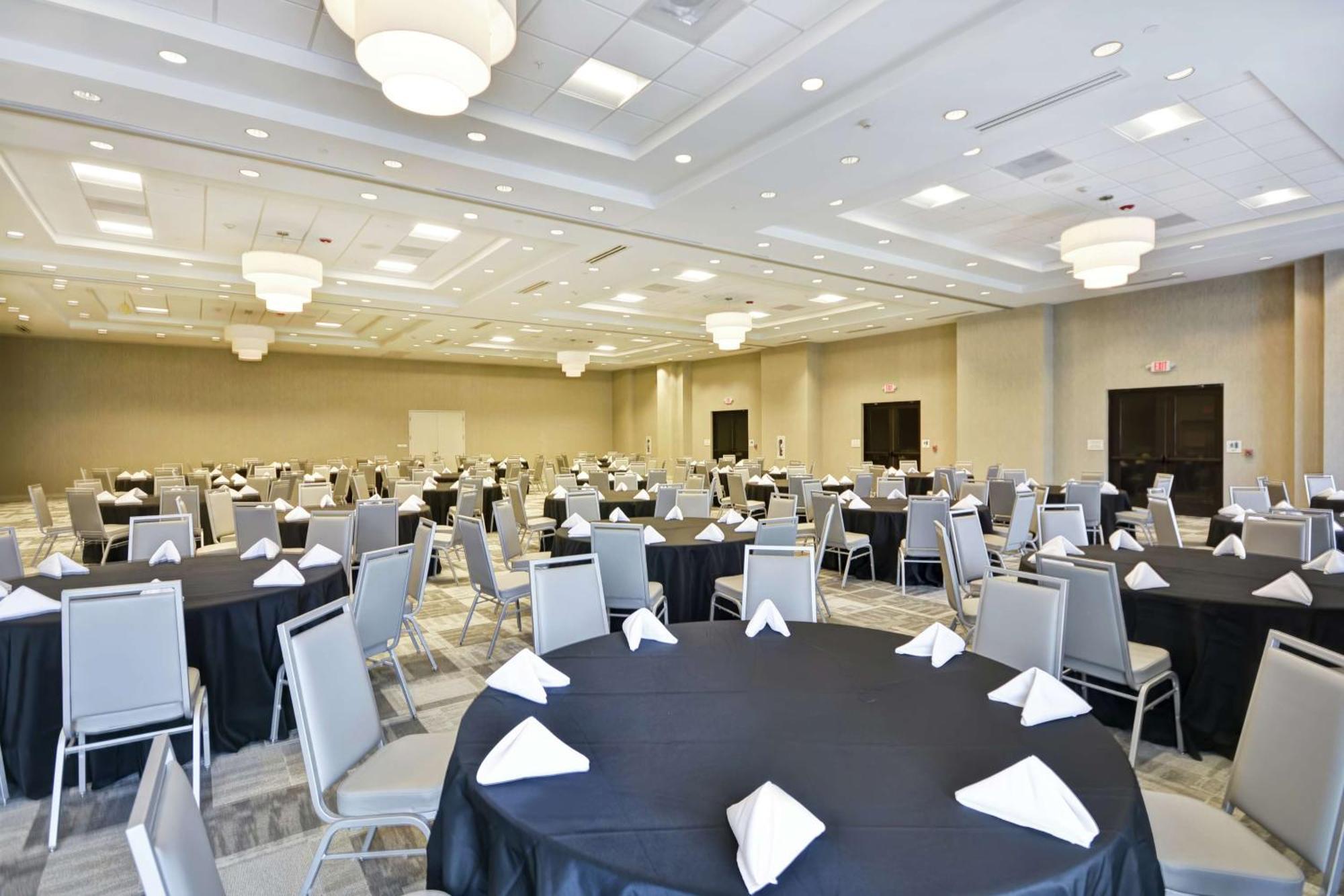 Hilton Garden Inn Gastonia Bagian luar foto