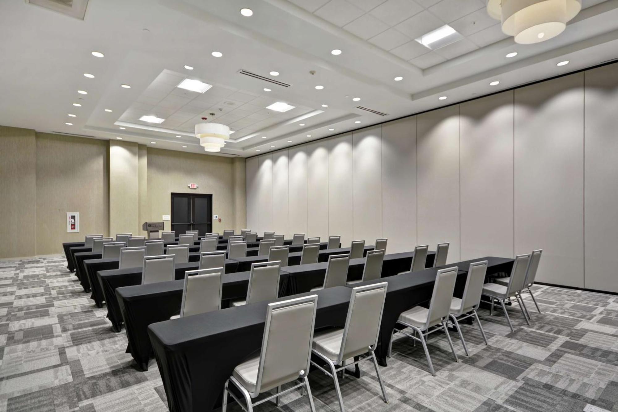 Hilton Garden Inn Gastonia Bagian luar foto