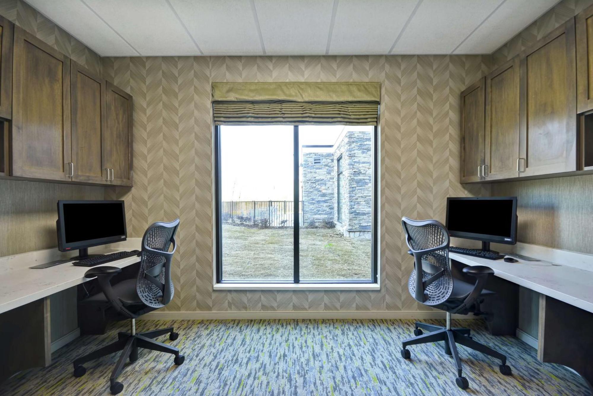 Hilton Garden Inn Gastonia Bagian luar foto